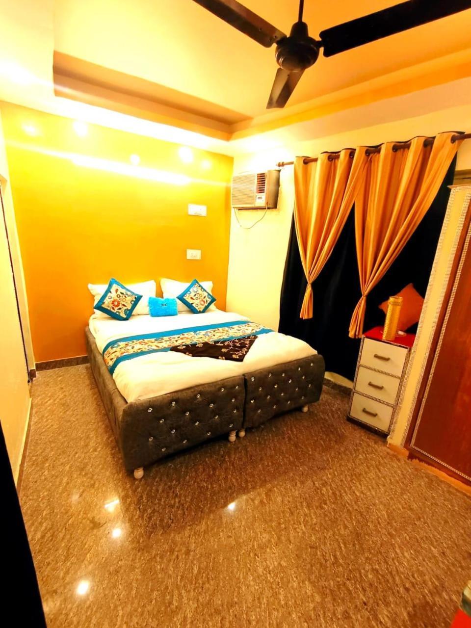 Hostel Hangout By The Deep Group