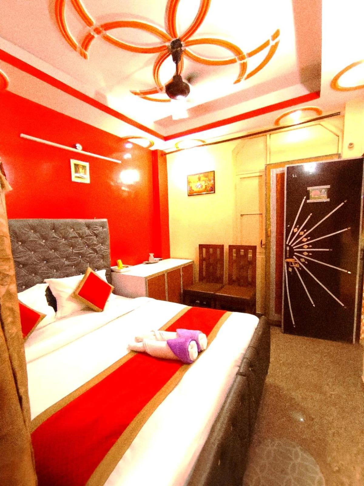 Hangout By The Deep Group New Delhi